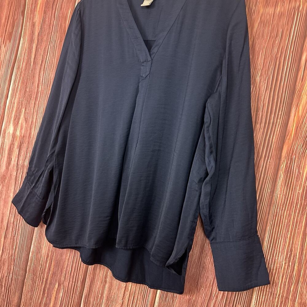 Chico's Blue Long Sleeve Blouse V-Neck Dressy Size 3 US 16/18 - Picture 2 of 5